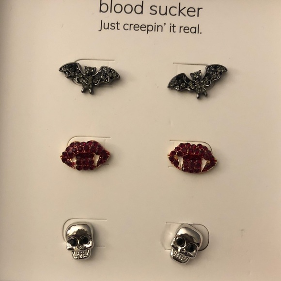 Baublebar Blood Sucker 3 Pair Stud Earring Set Bat, Vampire Lips & Skull NIB - Picture 5 of 12